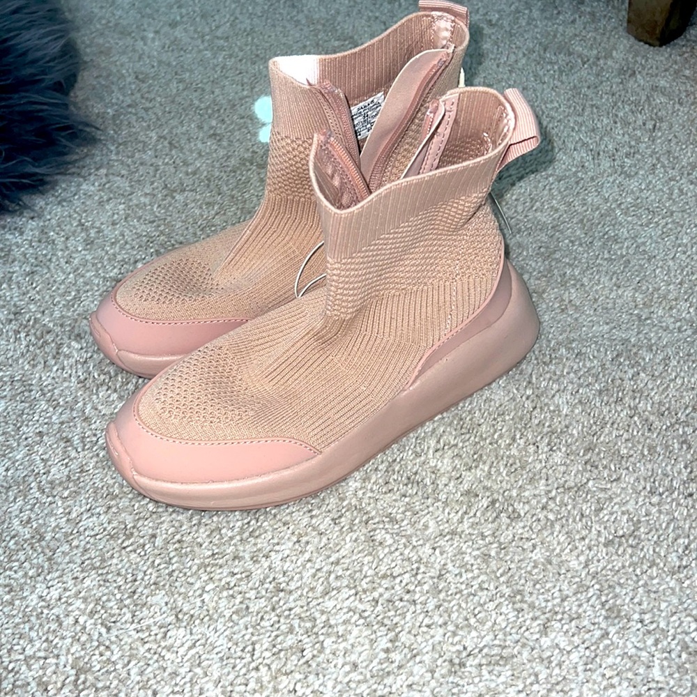 Zara side zip sock sneakers, blush color never worn